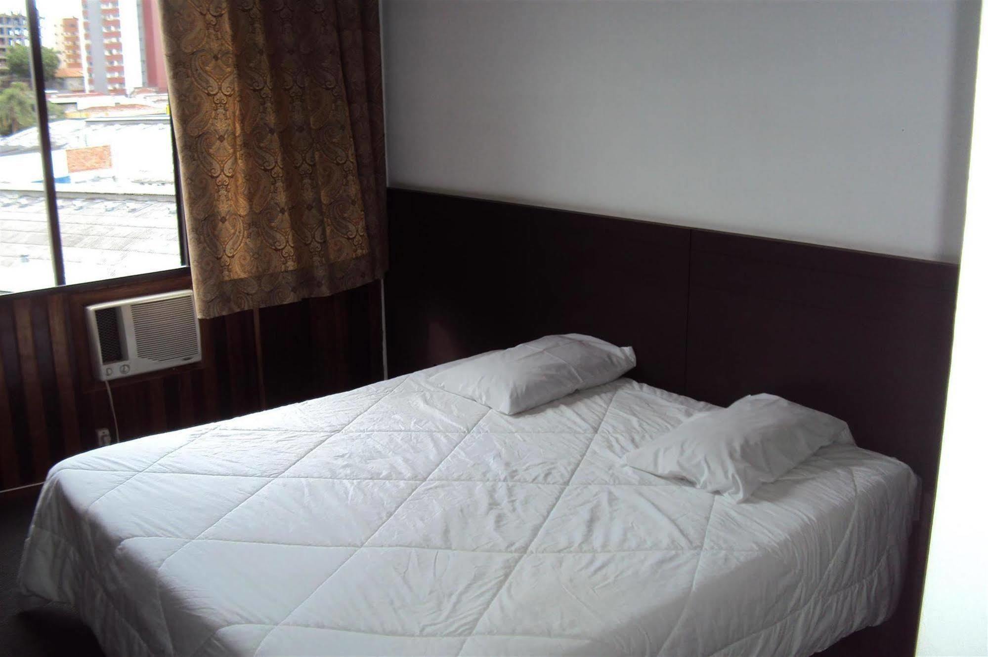 Hotel Itamaraty Curitiba Bagian luar foto