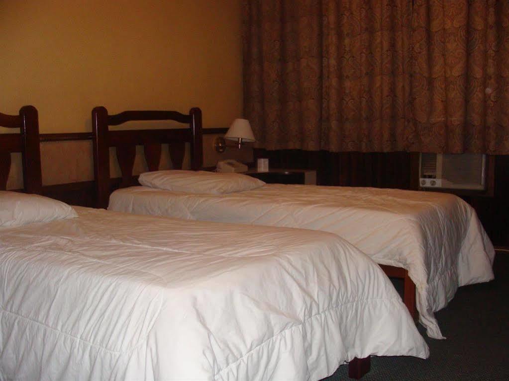 Hotel Itamaraty Curitiba Bagian luar foto